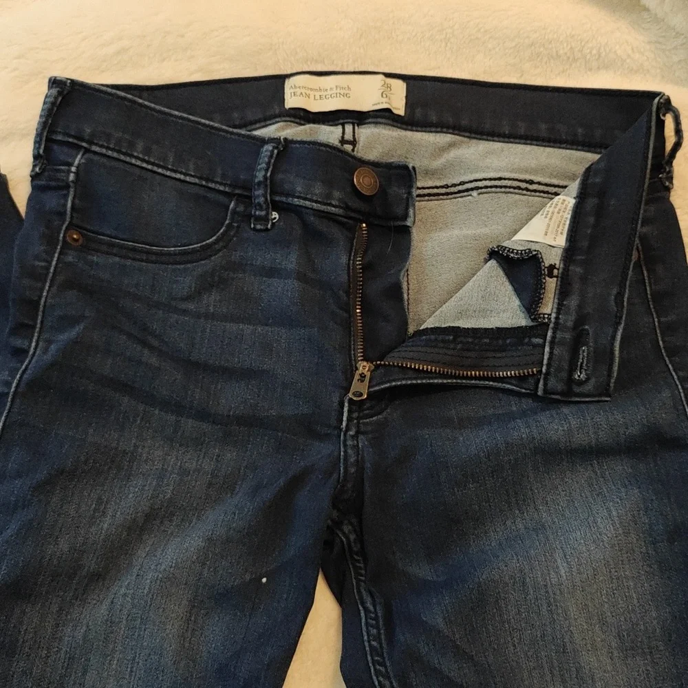 Abercrombie & Fitch Denim Jeans - 6L - Picture 4 of 7